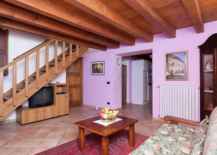 Podere Montestuccioli بيت للعطل كوتيليانو